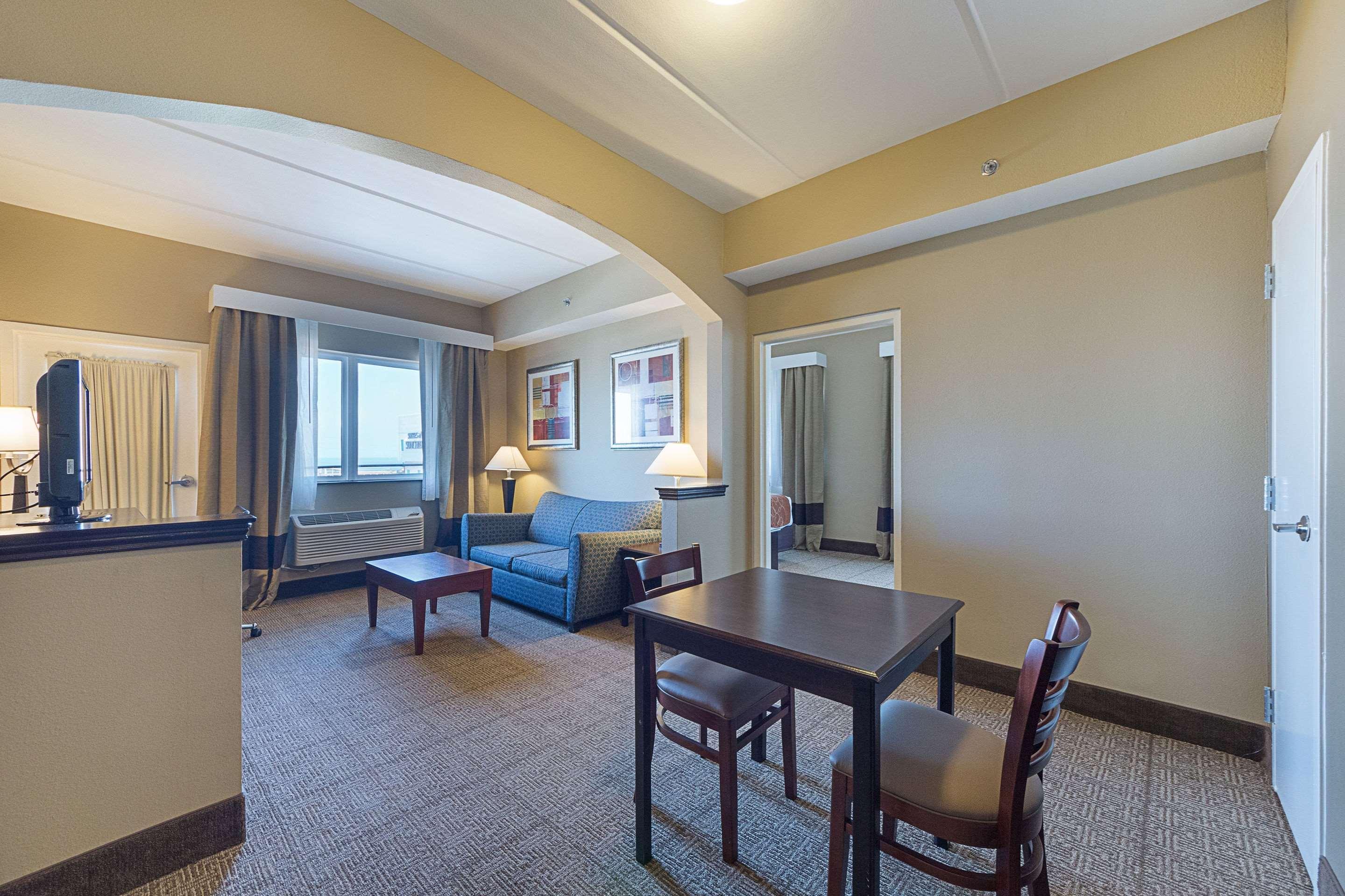 Comfort Suites Beachside South Padre Island Exterior foto